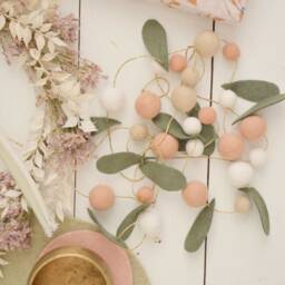 Handmade Felted Wool Garland With Leaves & Felt Balls For Home Decoration Christmas - thumbnail 2