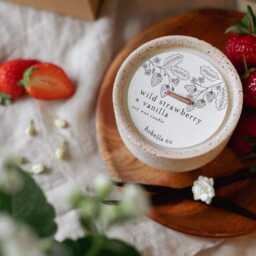 Wild Strawberry & Vanilla, Botanical Soy Wax Candle, Wood Wick, Concrete Stoneware Eco Friendly Candle Gift, Mum Gift - thumbnail 3
