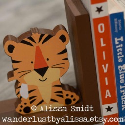 Treetop Buddies Bookends, Jungle Themed Custom Wooden Bookends - Tiger, Giraffe, Brown, Orange, Tan, Lambs & Ivy, Buddies - thumbnail 3
