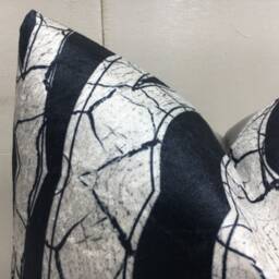 Ikat Silk Pillow Cover - 16x16, Handwoven Accent - thumbnail 3