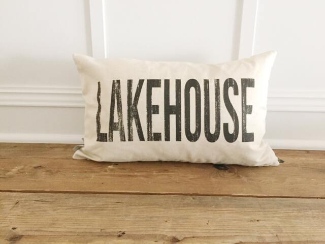 Distressed Lakehouse Pillow Cover