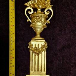 Large Ornate Applique Gilt Or White French Style Decorative Urn Wall Furniture Onlay Moulding Pediment Plastic Decoration - thumbnail 2