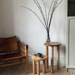 Oak Piloti Side Table, Modern Wooden Coffee Plant Stand, Minimalist Decor - thumbnail 2