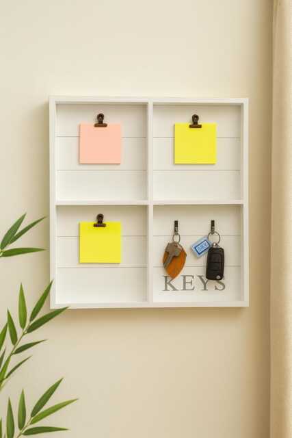 Wooden Memo Keys Board White Photos Shopping List Wall Hanging Organizer Home Decor Display - image 1