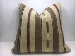 Vintage Turkish Kilim Pillow Cover, Handwoven Accent Cushion - 24x24 - thumbnail 1