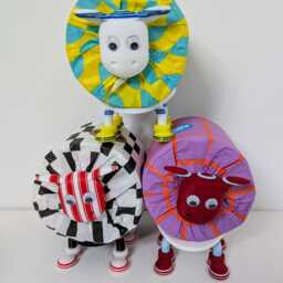 Burnley Sheep Toilet Roll Holder - Funny Football Gift For Him Or Her, Quirky Bathroom Decor Novelty Clarets Soccer Fan Present - thumbnail 3