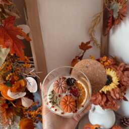 Autumn Edition Glass Candle With A Delicious Autumn Scent - thumbnail 3