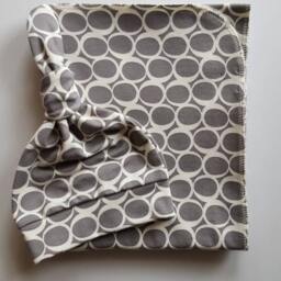 Gender Neutral Take Home Set. Gray Swaddle Blanket & Newborn Hat Or 0-3 Month Leggings. Baby Shower Gift. Photo Prop - thumbnail 2
