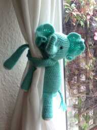Crochet Elephant Curtain Tie, Nursery Decor, Baby Shower Gift - thumbnail 1