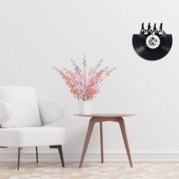 Beatles Theme 33 Rpm Vinyl Record Clock - thumbnail 4