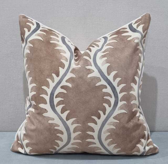 Linwood Helter Skelter Dove Velvet Cushion Cover 50x50 cm - image 1