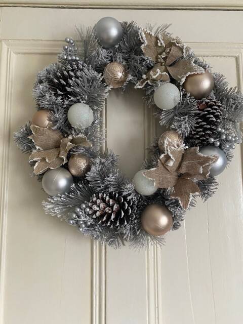 Christmas Snow Effect Door Wreath Decoration Artificial Traditional Foliage Autumn Xmas Home Decor Decorative Festive 50cm - image 1