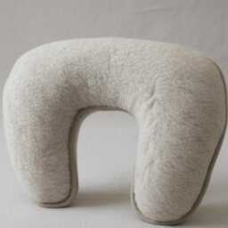 Merino Wool U-Shape Neck Pillow - Travel Support Cushion Beige/Light Grey - thumbnail 4