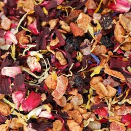White Tea & Berries 10Oz Soy Wax Candle - thumbnail 4