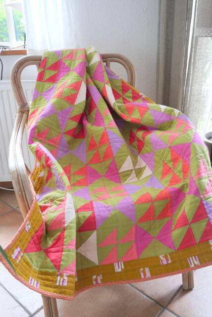 Quilt, Patchwork Blanket 119 X 183 - image 1