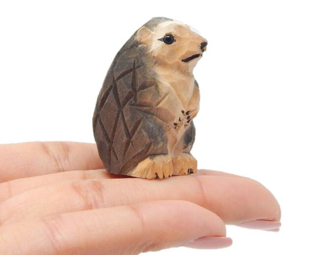 Hedgehog Wooden Figurine - Hand-Carved Forest Animal Statue Miniature Decor - image 1