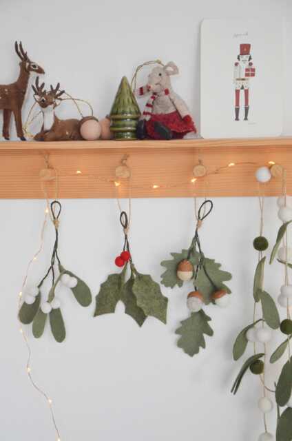 Small Hanging Ornaments For The Christmas Tree Or Table Decoration - image 1