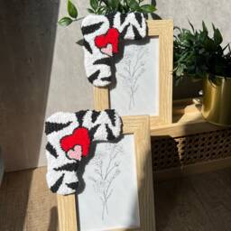 Handmade Punch Needle Picture Frame Zebra & Hearts, 4x6 Photo - thumbnail 3