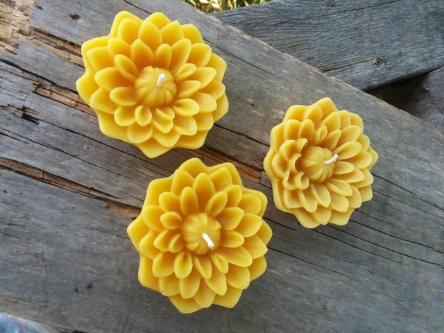 Beeswax Floating Dahlia Candle Michigan Flower Candles, Set Of 3 - image 1