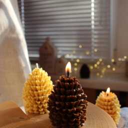 Pine Cone Candle, Christmas Decor, Holiday Winter Home Gift Decoration - thumbnail 4