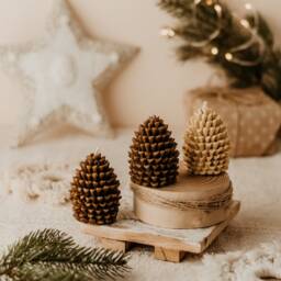 Pine Cone Candle, Christmas Decor, Holiday Winter Home Gift Decoration - thumbnail 2