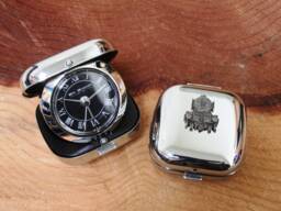 Trains & Railways Flip Up Alarm Clock Portable Quartz Movement Flying Scotsman Steam Train Birthday Gift Ac
