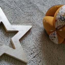 Montessori-style Grasping Ball With Bells in Liberty Adelajda & Arrow Pattern - Personalizable Your Little One's First Name - thumbnail 2