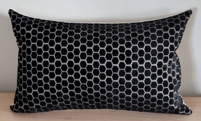 Designers Guild Jabot Noir & Omega Velvet Cushion Cover 35x55 cm - image 1