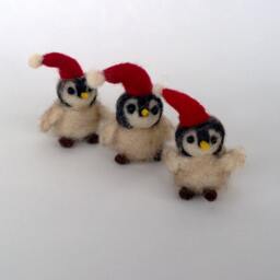 Felt Penguin Miniature Christmas Baby Needle Felt Animal Ornament Xmas Mini Decor Woolen Waldorf Toy Doll Cute Soft Figurine