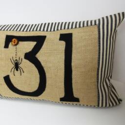 Halloween Spider Pillow Burlap Lumbar Cushion With Number 31 - thumbnail 3