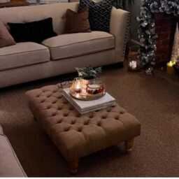 Handmade Plush Velvet Chesterfield Footstool - Tufted Ottoman With Wood Legs - 100x60x30cm - thumbnail 2