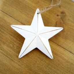 White Wooden 3D Chunky Hanging Star Decoration - The Home & Hearts Shop Rustic Shabby Wall Decor Christmas Wedding Gift - thumbnail 1