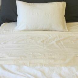Linen Bed Sheets in Cream Linen, Bedding, Linen Luxury Bedding Set - thumbnail 3