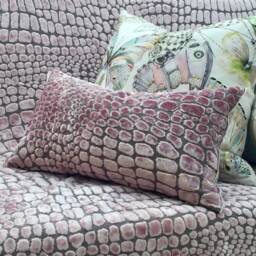 Decorative Lumber Cover in Papilon Shell Reverse Nabucco Rose, Designers Guild - thumbnail 2