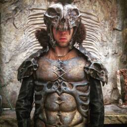 Kurgan Armor Set Fiberglass Skull Helmet, Pauldrons, Cosplay - thumbnail 2