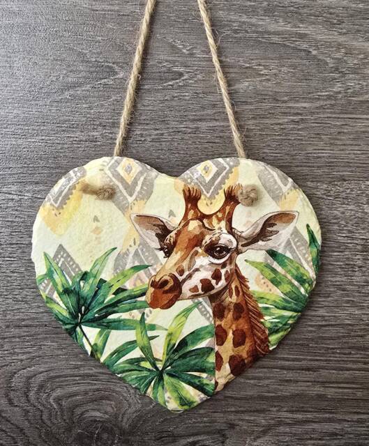 Giraffe Heart Slate Plaque Decoupage Wall Hanging - 15cm - image 1
