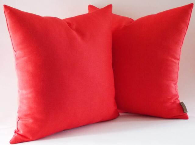 Set Of 2 Red Linen Throw Pillows Modern Cushion Covers - 18x18 Inch - image 1