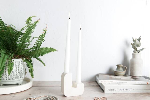Geometric Concrete Candle Holder Modern U-Shaped Design - image 1
