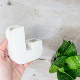 Geometric Concrete Candle Holder Modern U-Shaped Design - thumbnail 2