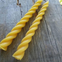 Beeswax Spiral Taper Candles - Set Of 2 Holiday Decor - thumbnail 2