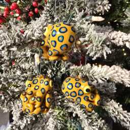 Blue Ringed Octopus Christmas Ornament - thumbnail 4