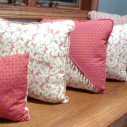Brick Red & Ivory Pillow With Corded Edge & Beaded Trim - thumbnail 3