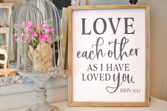 Love Each Other Wooden Sign - Christian Wall Art Bible Verse Farmhouse Signs Housewarming Gift Wedding Anniversary