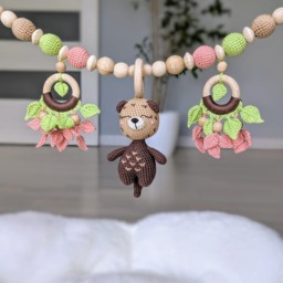 Crochet Stroller Chain With Soft Otter Sensory Toy, Newborn Gift - thumbnail 1