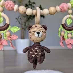Crochet Stroller Chain With Soft Otter Sensory Toy, Newborn Gift - thumbnail 3