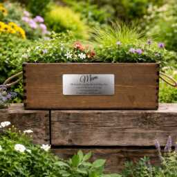 Personalised Wooden Planter Box - Engraved Mother's Day Gift With Message - thumbnail 3