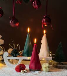 Soy Wax Christmas Tree Candle Festive Vegan Decor - thumbnail 1