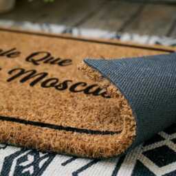 Funny Spanish Doormat, ??ap??rale Que Se Meten Las Moscas, Coir Welcome Mat - thumbnail 3