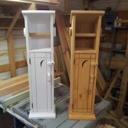Old Timey Outhouse Toilet Paper Holder - thumbnail 1