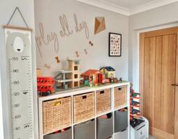 Play All Day 80cm Playroom Sign Scribble Font - Wall Art Home Decor Wooden Name Nursery Play Sign - thumbnail 1